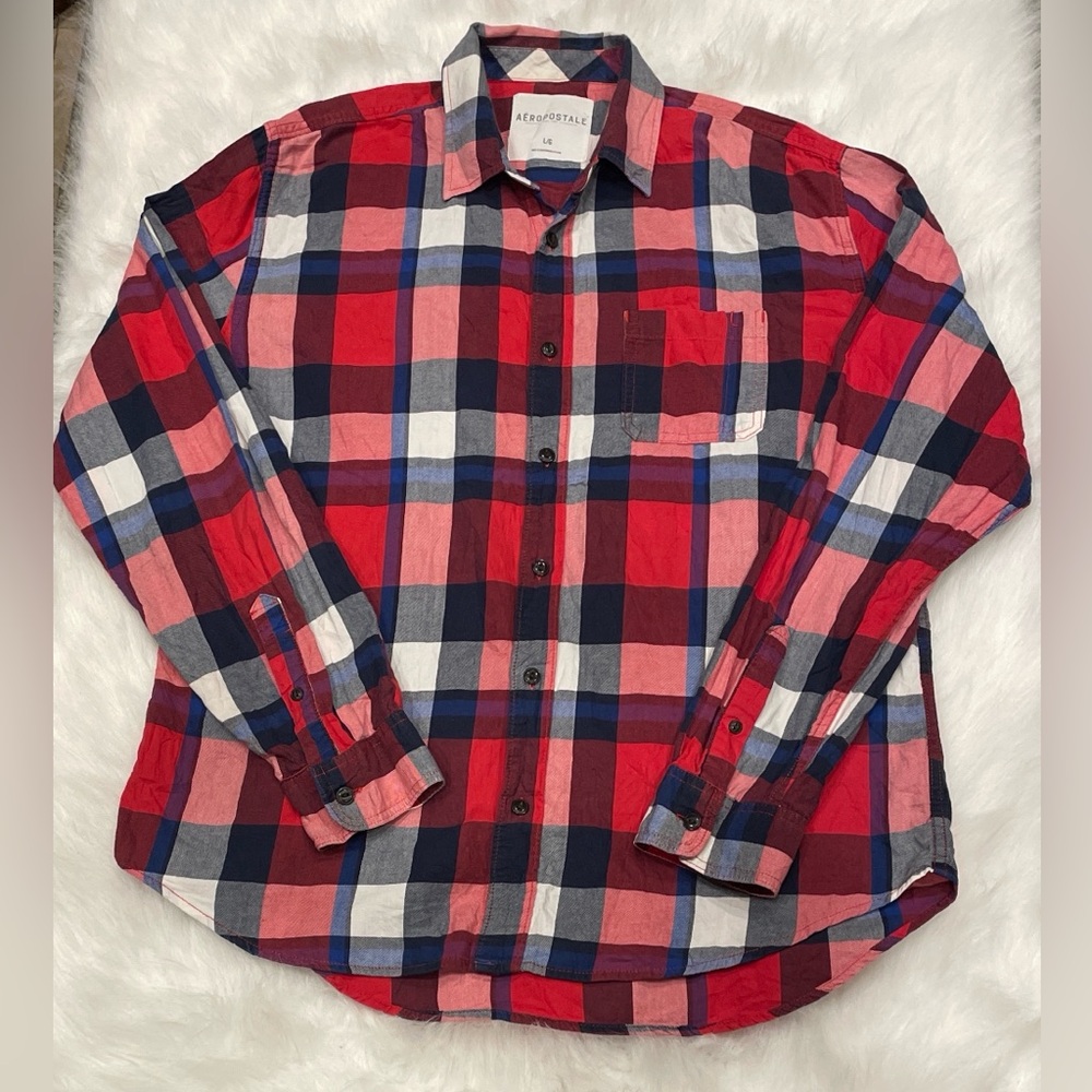 Aeropostale Red and Navy Plaid Men's Shirt
